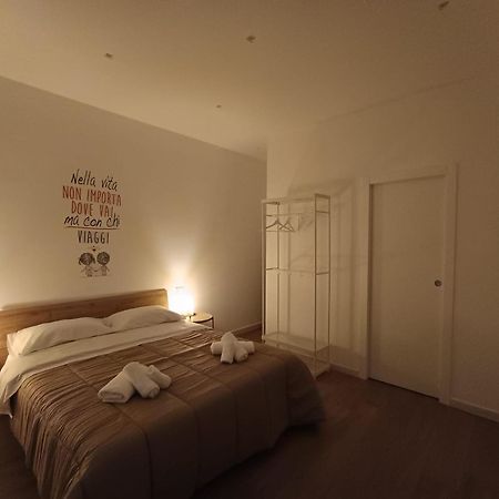 Dimora Crispi 70 Apartamento Bari Exterior foto