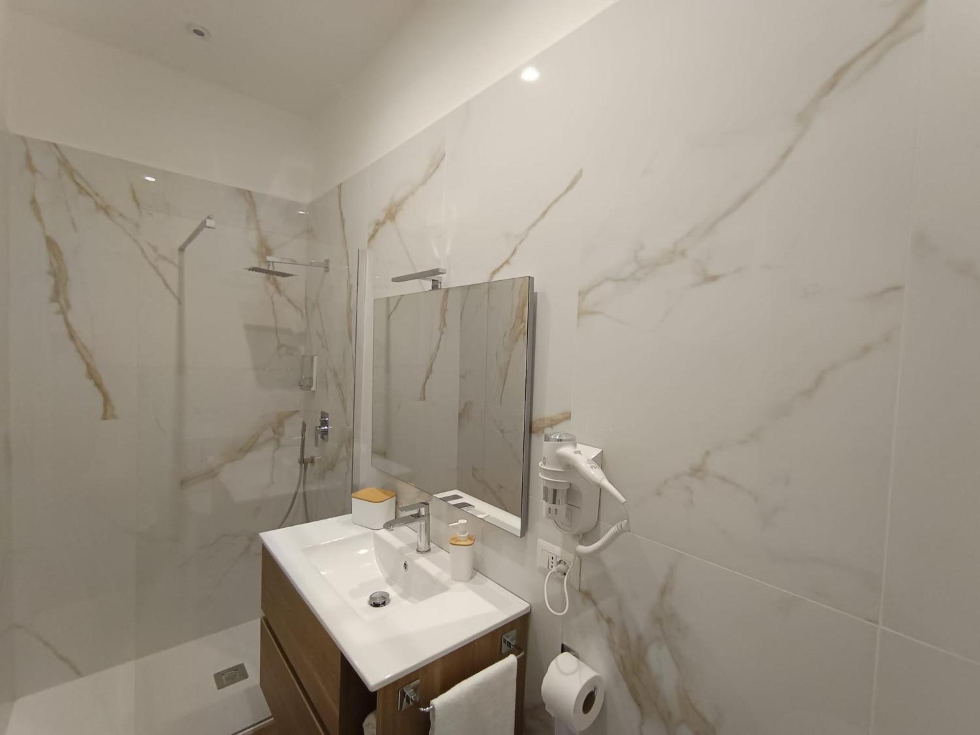 Dimora Crispi 70 Apartamento Bari Exterior foto
